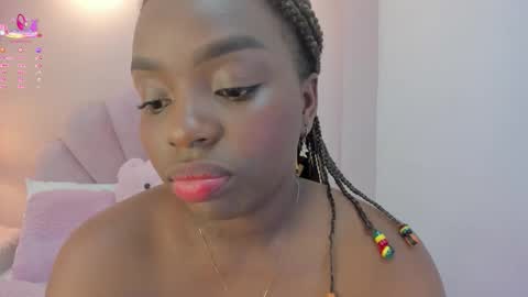 Snapshot of melany_ebonyy chatting on 4, 12, 2025 Melanie online show from 4, 12, 2025