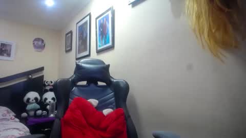 melany online show from 3, 2, 2025