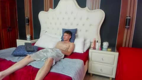 Snapshot of melanyandjecob chatting on 14, 2, 2026 MelanyANDjacob online show from 14, 2, 2026