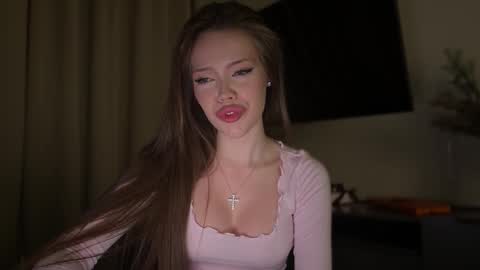 Snapshot of melanybunny chatting on 14, 12, 2025 Adel online show from 14, 12, 2025