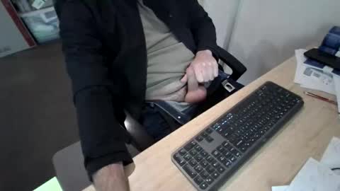 melbguy_075 online show from 27, 5, 2026