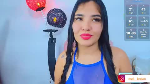    Independent model online show from 8, 3, 2026