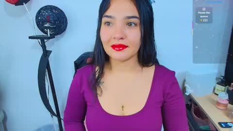    Independent model online show from 19, 3, 2026