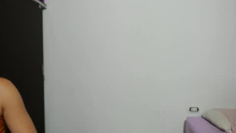 Snapshot of meli_mejia_18 chatting on 1, 3, 2025 Meli Mejia online show from 1, 3, 2025