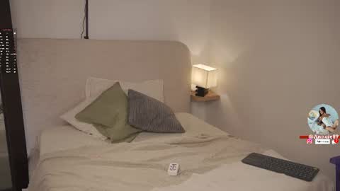 Snapshot of melisalopezz chatting on 16, 7, 2026 On vacation until Monday online show from 16, 7, 2026