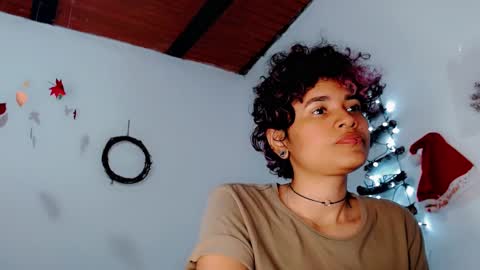 Snapshot of melissa_and_carol chatting on 15, 12, 2024 Carol - Dany online show from 15, 12, 2024