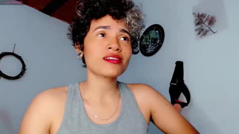 Snapshot of melissa_and_carol chatting on 15, 1, 2025 Carol - Dany online show from 15, 1, 2025