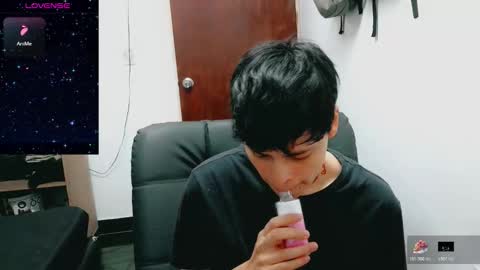 Snapshot of melissa_and_dany chatting on 20, 10, 2025 Melissas Corner online show from 20, 10, 2025