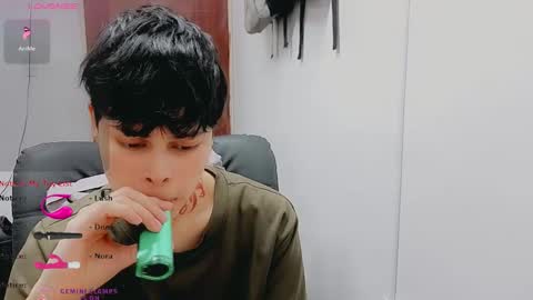 Snapshot of melissa_and_dany chatting on 22, 11, 2025 Melissas Corner online show from 22, 11, 2025