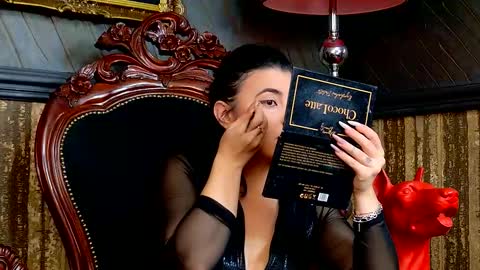 Melissa online show from 3, 11, 2025