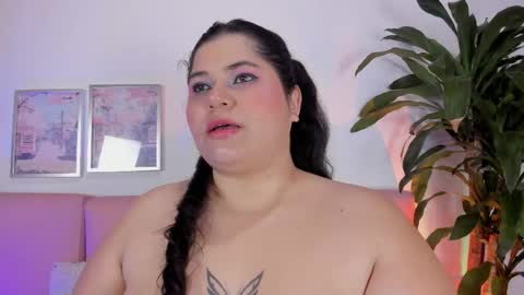 Snapshot of melissa_latingirl chatting on 13, 10, 2025 Melissa online show from 13, 10, 2025