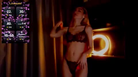 Snapshot of melissa_milton chatting on 15, 3, 2026 Melissa - Your Dream Girl online show from 15, 3, 2026