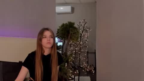 Snapshot of melissacrayzy chatting on 13, 2, 2025 MelissaCrayzy online show from 13, 2, 2025