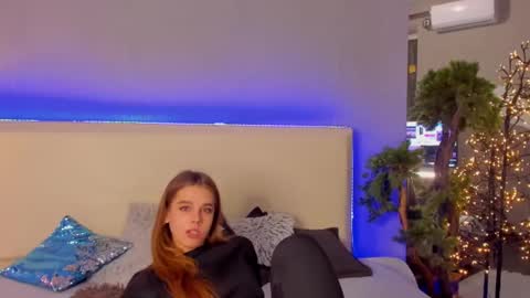 Snapshot of melissacrayzy chatting on 18, 2, 2025 MelissaCrayzy online show from 18, 2, 2025
