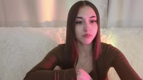 Mel online show from 6, 10, 2025