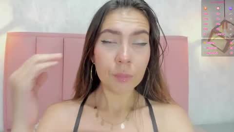 Snapshot of melissarouge chatting on 30, 9, 2025 online show from 30, 9, 2025