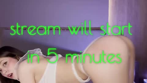 Snapshot of melissaxcbx chatting on 23, 4, 2026 NEXT STREAM in 7 3gmt--- online show from 23, 4, 2026