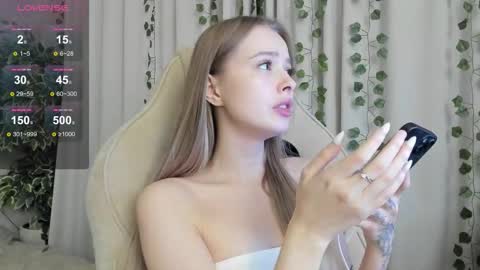 mell milles online show from 30, 10, 2025