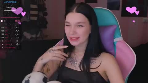 Snapshot of mella_freya chatting on 14, 1, 2025 Freya IM NONUDE online show from 14, 1, 2025