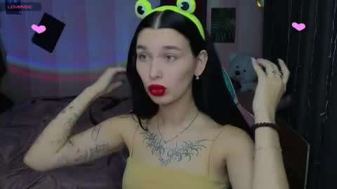 Snapshot of mella_freya chatting on 12, 10, 2025 Freya IM NONUDE online show from 12, 10, 2025