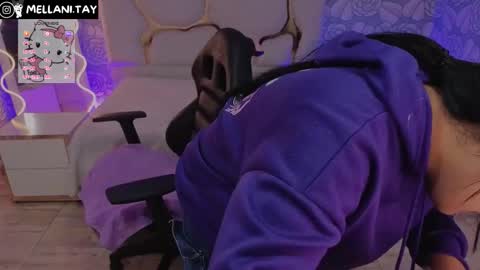 Snapshot of mellani_tay chatting on 19, 11, 2025 Mellani online show from 19, 11, 2025