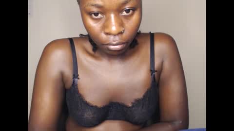 Snapshot of mellanin_pretty_ chatting on 21, 1, 2025 . online show from 21, 1, 2025