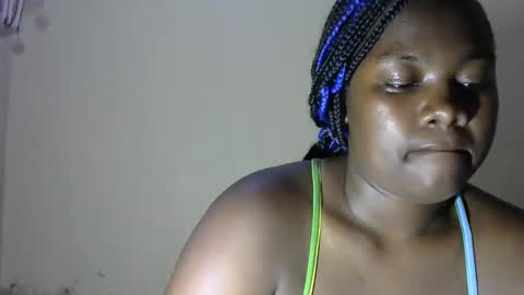 Snapshot of mellcy chatting on 14, 12, 2024 mell online show from 14, 12, 2024