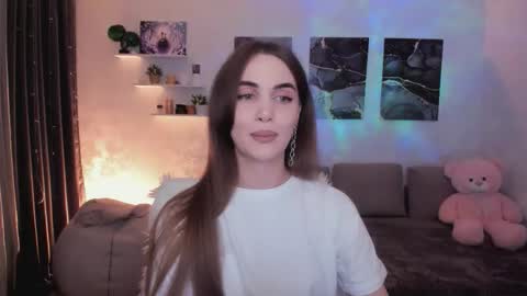 Snapshot of mellifluoustess chatting on 21, 11, 2025 Tessa online show from 21, 11, 2025