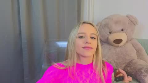 Snapshot of mellisakim chatting on 21, 11, 2025 Mellisa online show from 21, 11, 2025