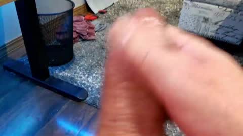 Snapshot of mellomike chatting on 11, 5, 2026 mellomike online show from 11, 5, 2026