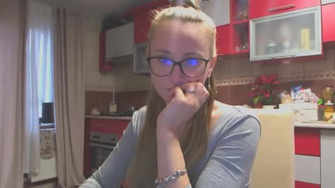 Melly online show from 27, 1, 2025