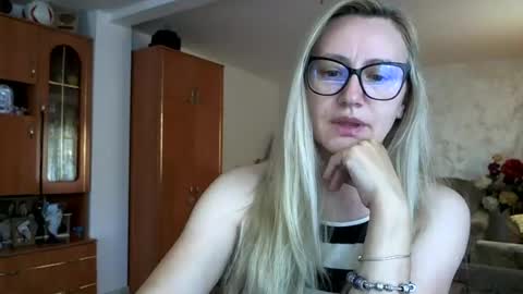 Melly online show from 27, 6, 2026