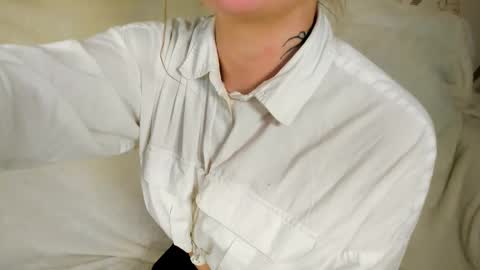 MelMooon online show from 24, 2, 2026