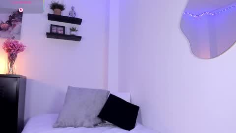 Snapshot of meloddysky chatting on 24, 2, 2025 Meloddy online show from 24, 2, 2025