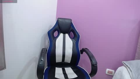 Meloddyy   online show from 10, 2, 2026