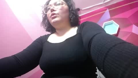 Snapshot of melody__blue chatting on 16, 4, 2026 M E L O D Y online show from 16, 4, 2026