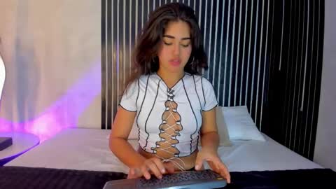 melody phillips online show from 14, 2, 2026