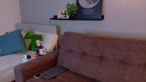 M E L O D Y  online show from 4, 4, 2026