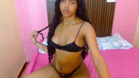 Snapshot of melodyylove chatting on 6, 11, 2025 MY NAME IS MELODY online show from 6, 11, 2025