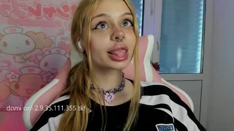 Snapshot of melonipinkbb chatting on 4, 5, 2026 MELONI online show from 4, 5, 2026