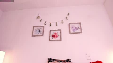    online show from 18, 4, 2026