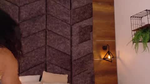  Memphis Williams  online show from 18, 4, 2026