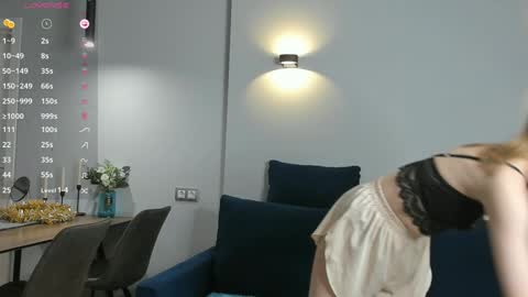 Snapshot of mendaciouss chatting on 28, 12, 2024 Hello My name is Lily online show from 28, 12, 2024