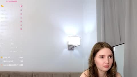 Snapshot of mendaciouss chatting on 3, 3, 2025 Hello My name is Lily online show from 3, 3, 2025