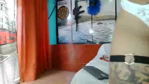 Snapshot of menesis888moon chatting on 28, 10, 2025 menesis888moon online show from 28, 10, 2025