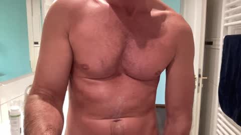 Snapshot of mensfantasy_bwc chatting on 11, 1, 2025 Hannes online show from 11, 1, 2025