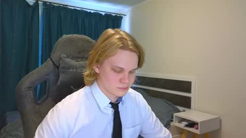 Mickey online show from 12, 3, 2025