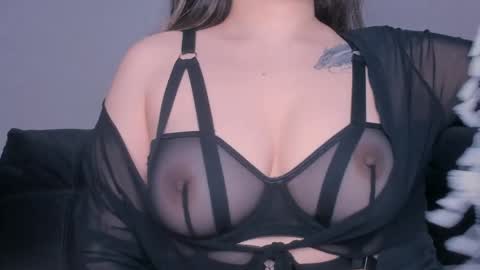 Snapshot of meow_rinnie chatting on 27, 4, 2026 My links --- online show from 27, 4, 2026