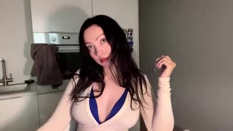 Snapshot of meowalika chatting on 6, 7, 2026 MeowAlika online show from 6, 7, 2026