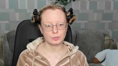 meowcr online show from 18, 12, 2025